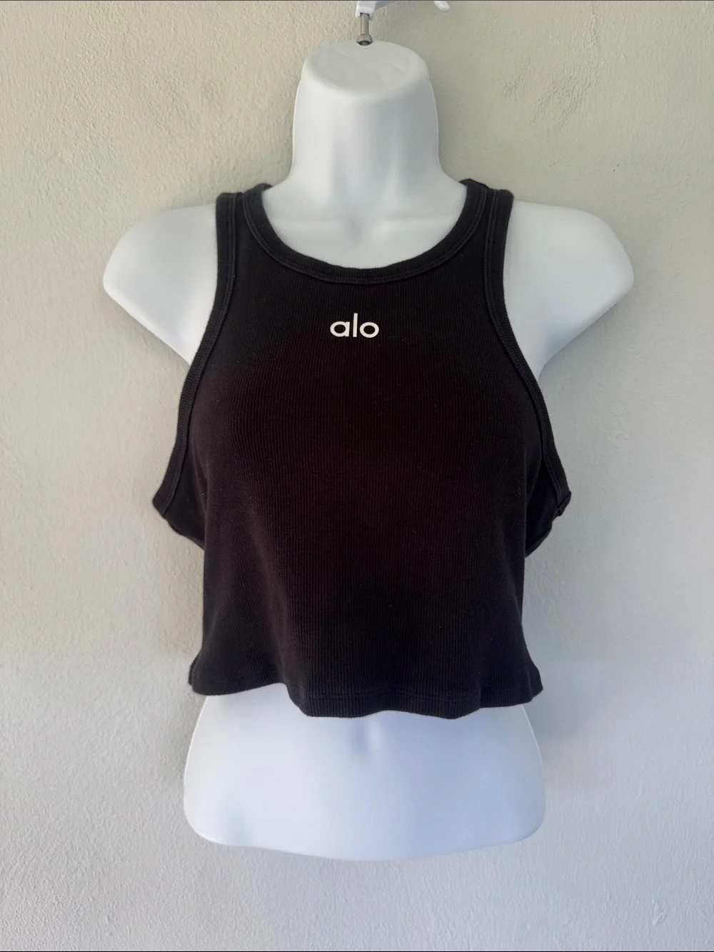 Alo Yoga black ribbed knit cotton blend racerback crop top size small